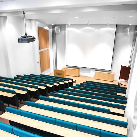 斯福尔斯堪迪克酒店 4*