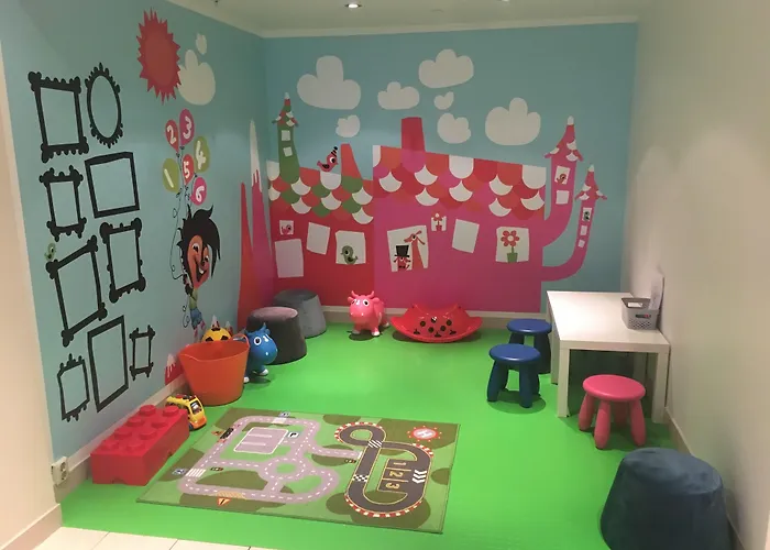 Отель Scandic Helsfyr 4*